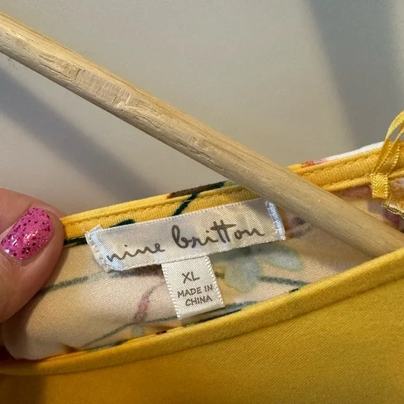 Nine Britton floral top - Picture 3 of 4